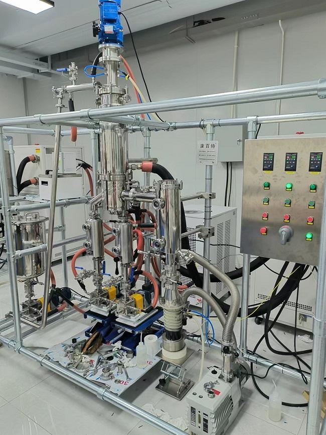 中试分子蒸馏（进料容器和齿轮泵双进料模式）